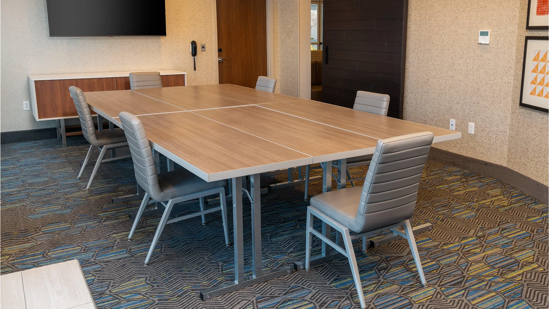 Holiday Inn Express & Suites - Las Vegas - E Tropicana By Ihg Hotel